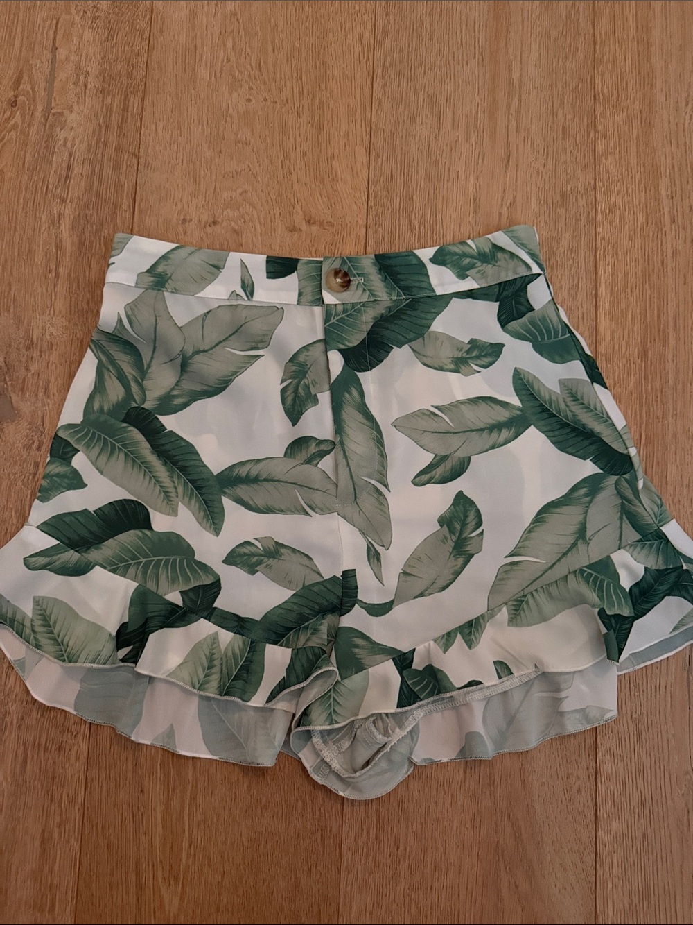 Show me your mumu banana leaf shorts